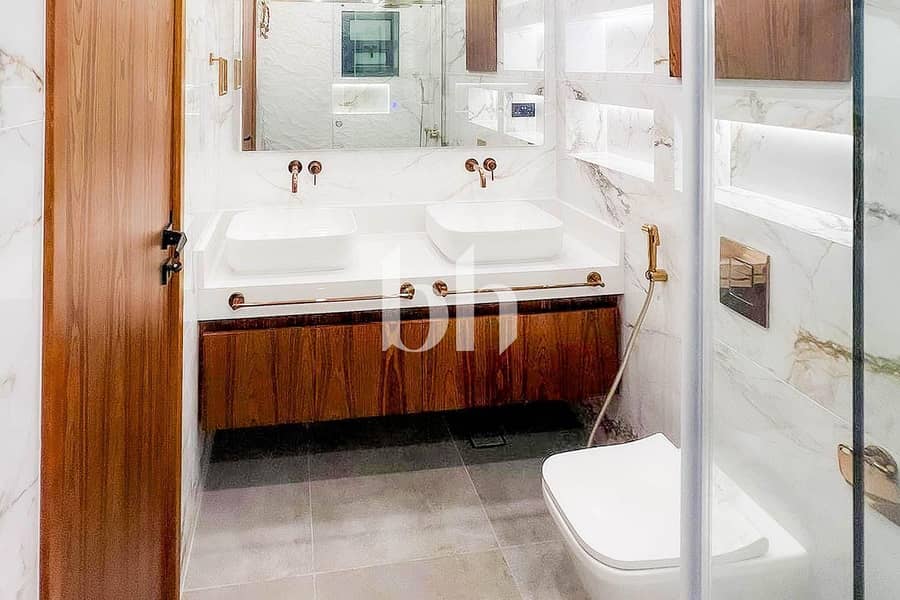 2 Adjacent | Spacious | 4 and 5 Bedroom Villas - Image 31