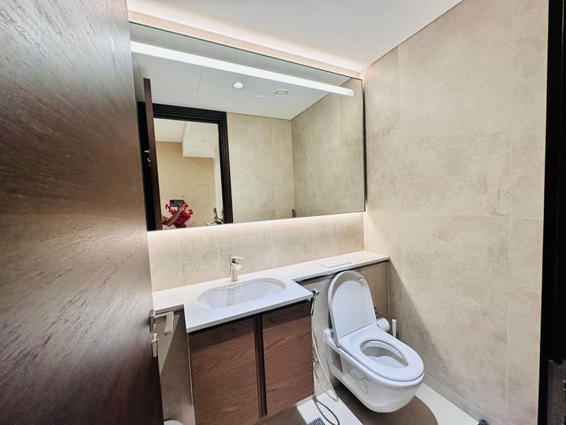 Modern | Fully Furnished | Higher Floor | 1BR - Image 17