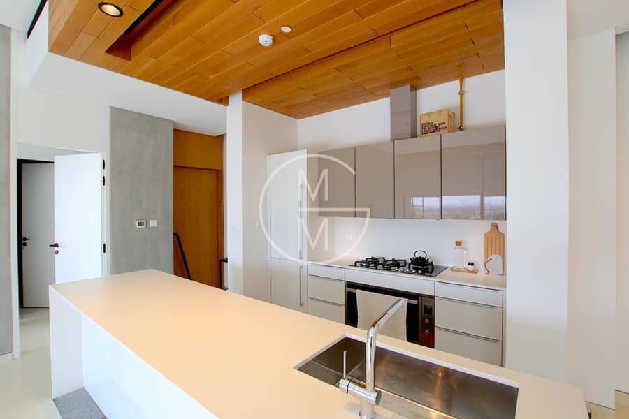 2 Bed | Mid Floor | Sunset View | Vacant