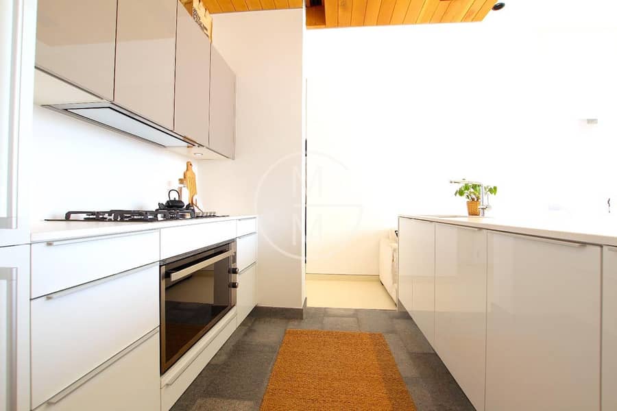 2 Bed | Mid Floor | Sunset View | Vacant