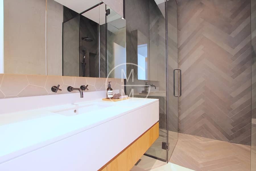 2 Bed | Mid Floor | Sunset View | Vacant - Image 8