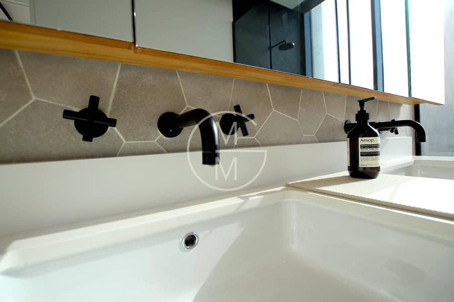 2 Bed | Mid Floor | Sunset View | Vacant - Image 9