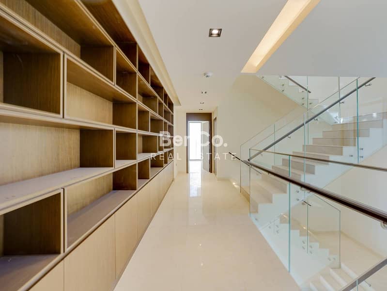 Lowest price 5BR | Biggest Plot | Vacant - Image 11