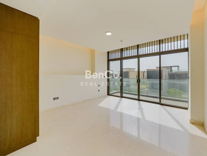 Lowest price 5BR | Biggest Plot | Vacant - Image 19