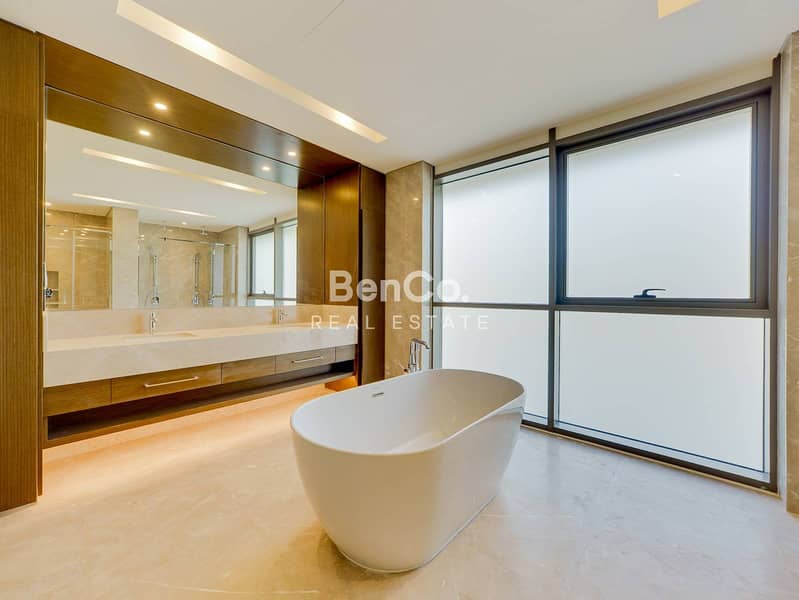 Lowest price 5BR | Biggest Plot | Vacant - Image 15