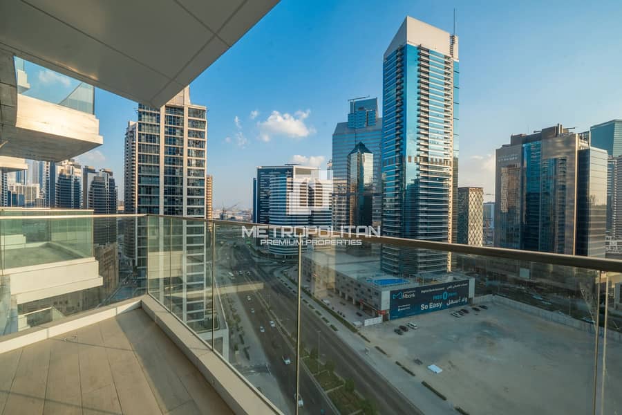 Vacant | Large Layout | Brand New