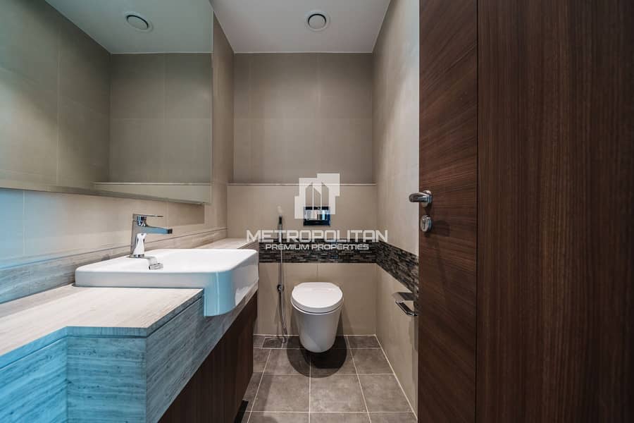 Vacant | Large Layout | Brand New - Image 8