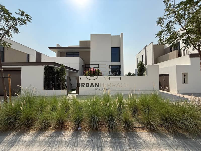 3 parkings | Landscaped | Vastu Unit | Driver & Maids Room