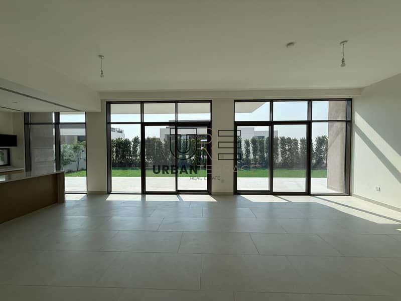 3 parkings | Landscaped | Vastu Unit | Driver & Maids Room - Image 7