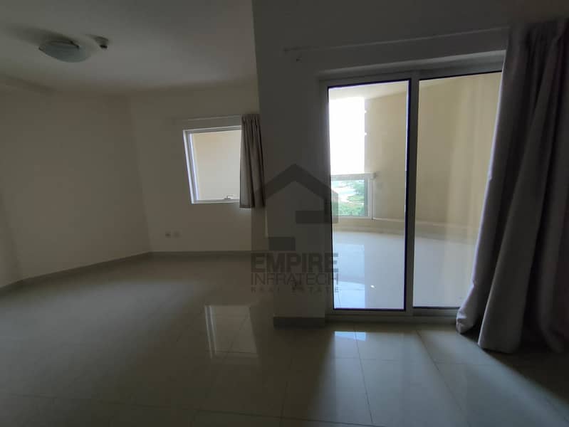 Large Balcony | Upgraded | Luxury in JLT | Bright