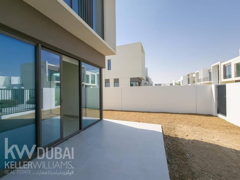 Near Park | Walk to Community Centre | Aston Style - Image 13