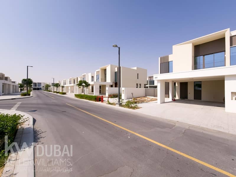 Near Park | Walk to Community Centre | Aston Style - Image 18