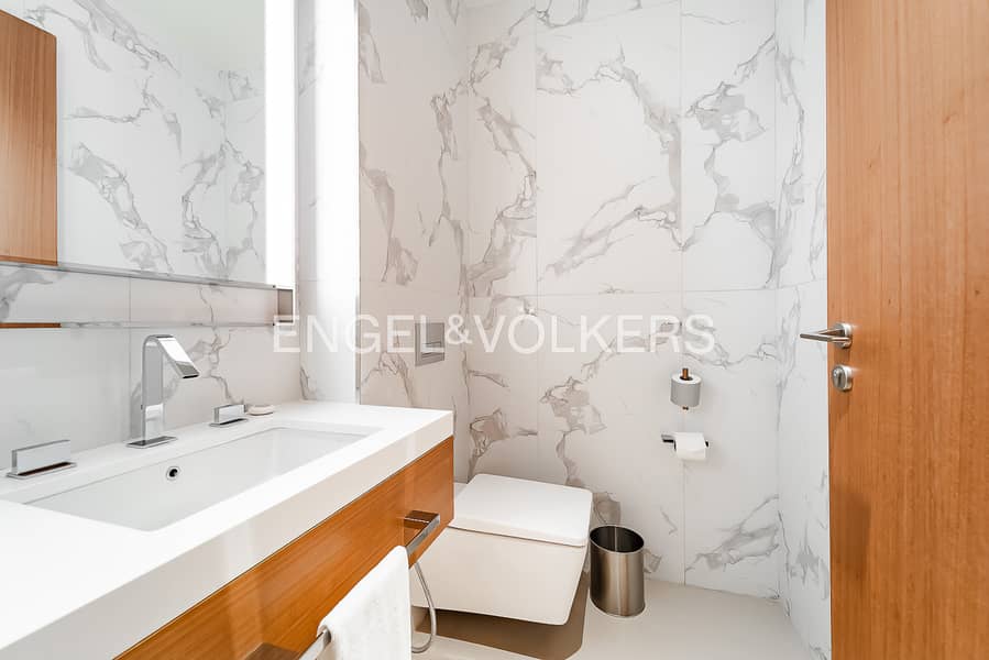 Full Burj and Fountain Views | Luxurious Living - Image 20