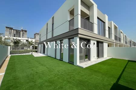 Villa de 4 chambres à à louer à Tilal Al Ghaf, Dubai - Villa à Tilal Al Ghaf,Aura Gardens, 4 chambres, 275000 AED - 13290432 Villa de 4 chambres à à louer à Tilal Al Ghaf, Dubai - Villa à Tilal Al Ghaf,Aura Gardens, 4 chambres, 275000 AED - 13290432