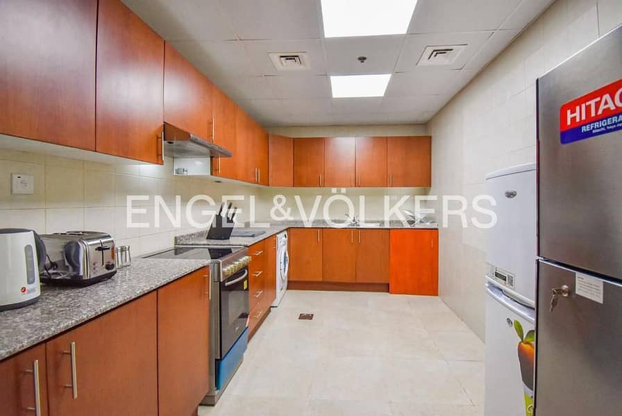 Spacious | Bright | Storage Room | Chiller Free