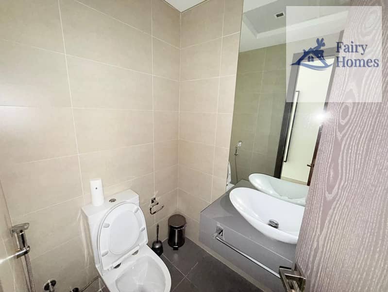 FULLY FURNISHED/CLOSE KITCHEN/NICE VIEW - Image 7