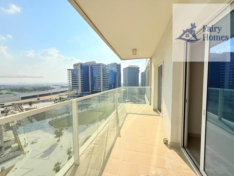 FULLY FURNISHED/CLOSE KITCHEN/NICE VIEW - Image 10