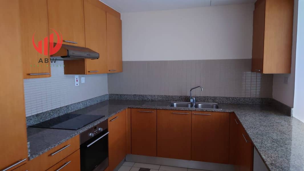 Vacant | Hot Deal | Pool View - Image 6