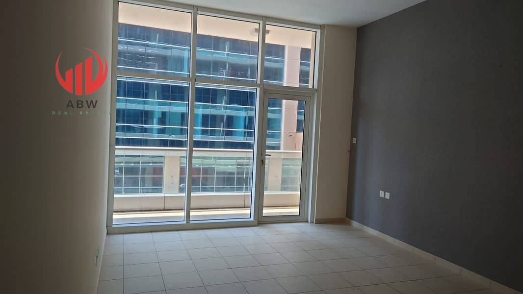 Vacant | Hot Deal | Pool View - Image 7