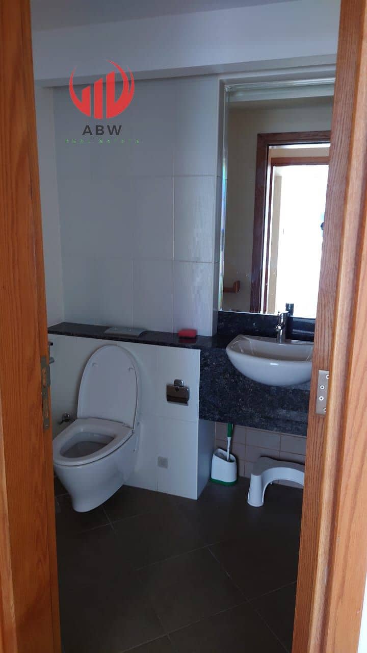 Vacant | Hot Deal | Pool View - Image 9