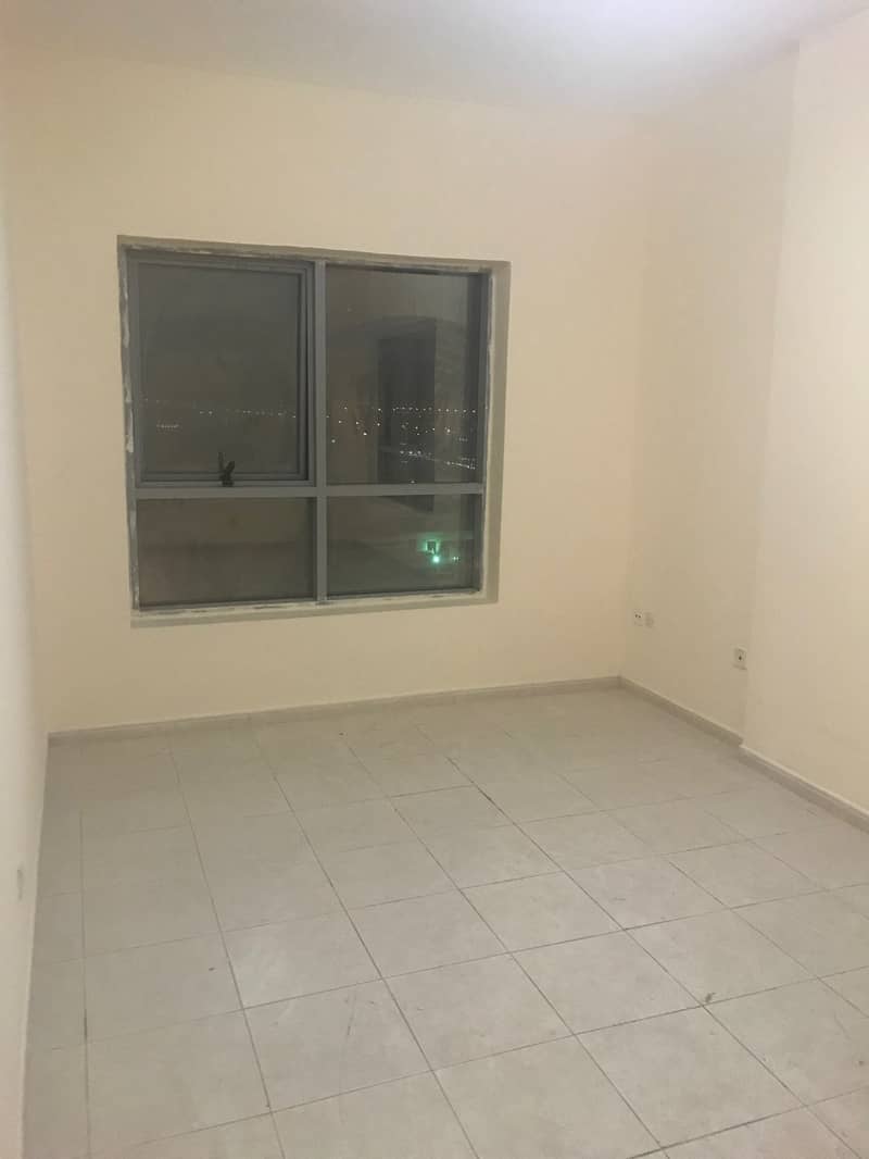 1 Bed/Hall AED 16,000 per year in Garden City