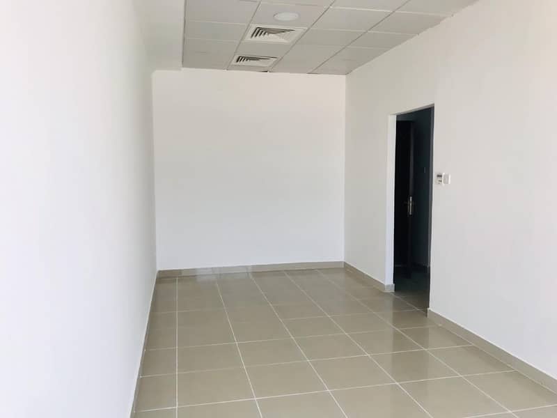1 bedroom in side compound with tawteeq no commission  fees