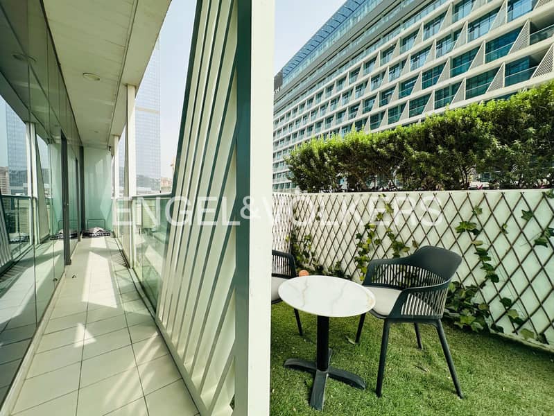 Prime location | West Beach Access | Modern Design - Image 6