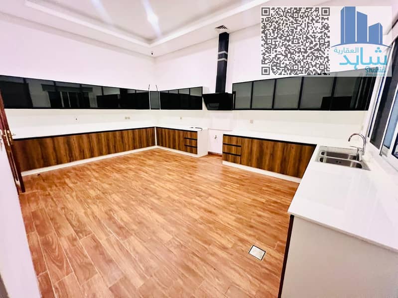 7 01b70136-3ab6-4536-accc-2ab9cf662e83. jpeg