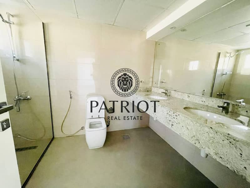 4-Bedroom + Maids Room Villa for Rent In Gated Community - Image 19