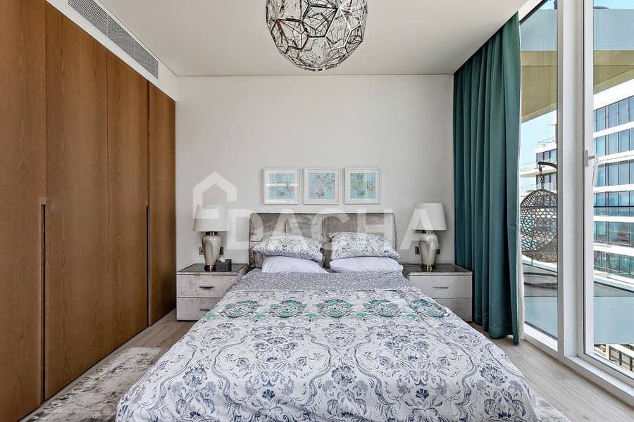 New Listing | High Floor | Sea View | Vacant - Image 14