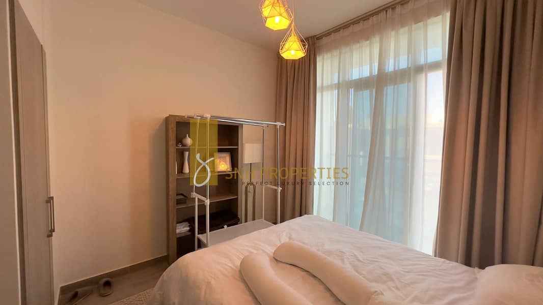 VACANT & FULLY FURNISHED | MAID ROOM + STORE ROOM | FULLY UPGRADED - Image 9