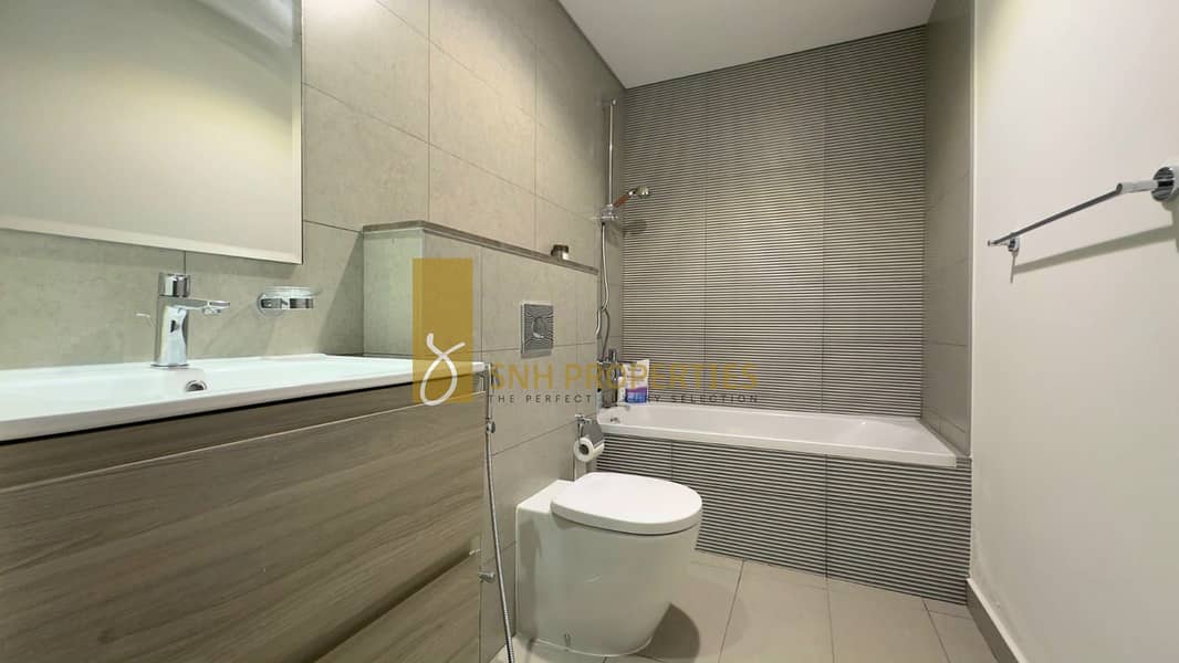 VACANT & FULLY FURNISHED | MAID ROOM + STORE ROOM | FULLY UPGRADED - Image 14