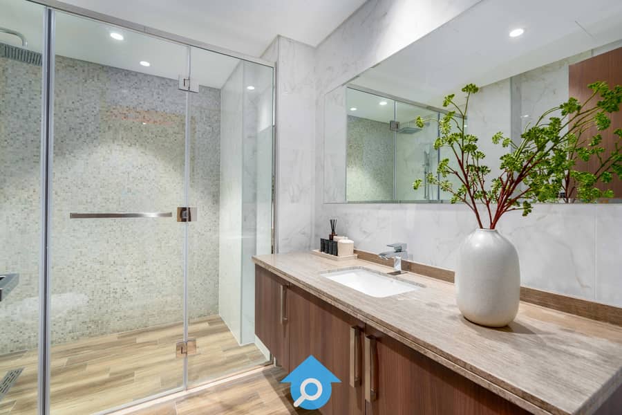 Charming 1BHK in J One Tower | Canal View | Available from 24th November - Image 15