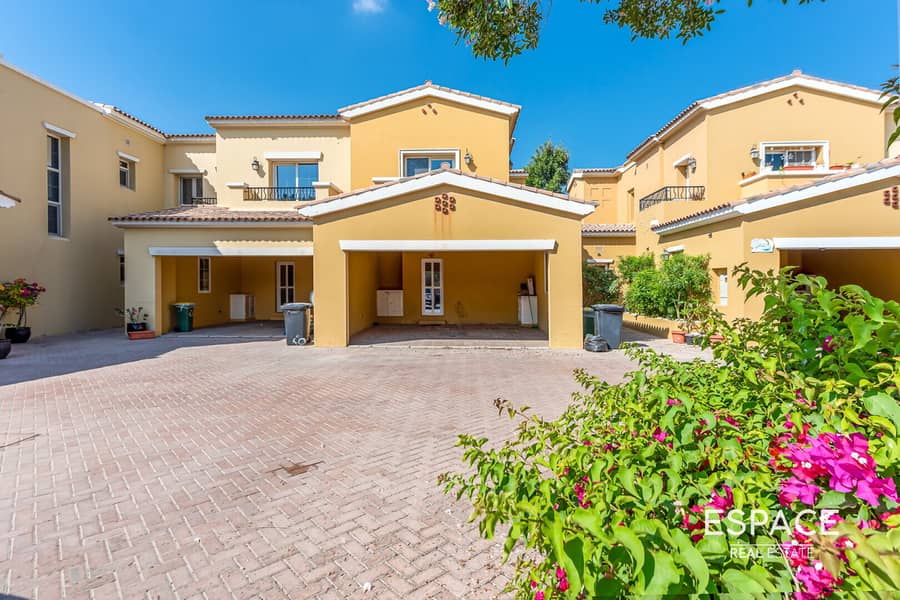 Close to Pool | Well-Maintained | Vacant