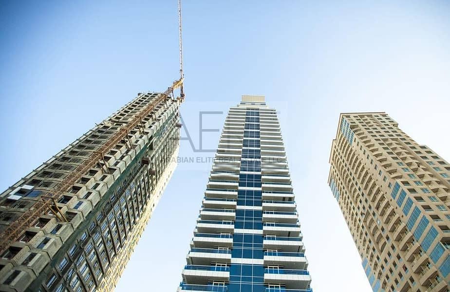 Spotless 2 BR at Escan Tower with SZR View