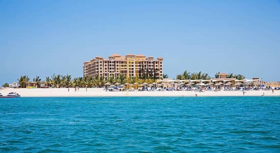 3 habitaciones Apartamento para en Alquiler en Al Marjan Island, Ras Al Khaimah - pullman building picture. jpg 3 habitaciones Apartamento para en Alquiler en Al Marjan Island, Ras Al Khaimah - pullman building picture. jpg