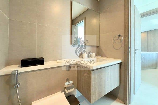 Stunning 2 Bed Apartment overlooking Dubai Marina - Image 10