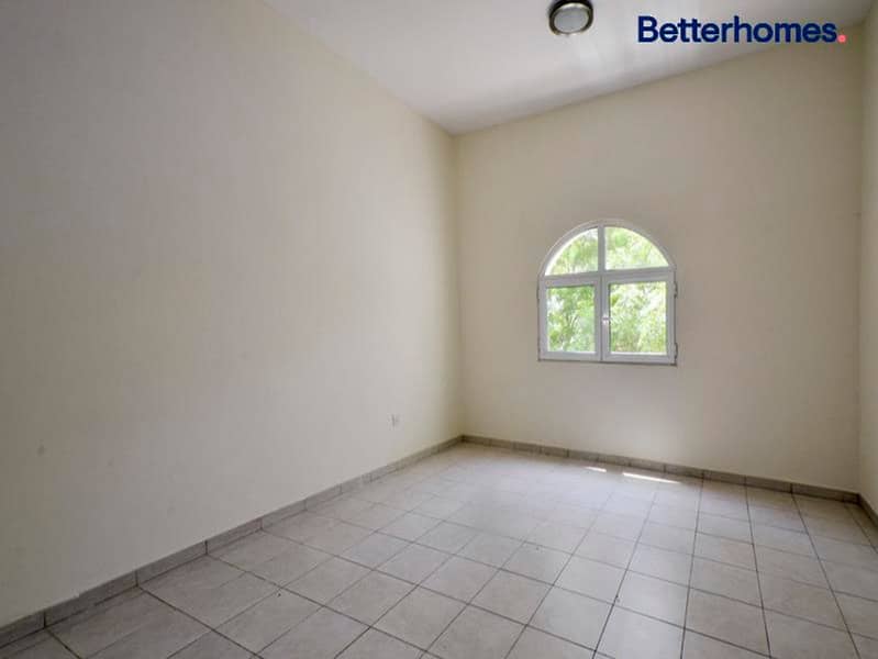 Street 6 I Near Pool I Multiple options available