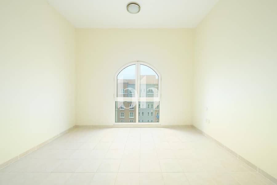 Street 6 I Near Pool I Multiple Options Available