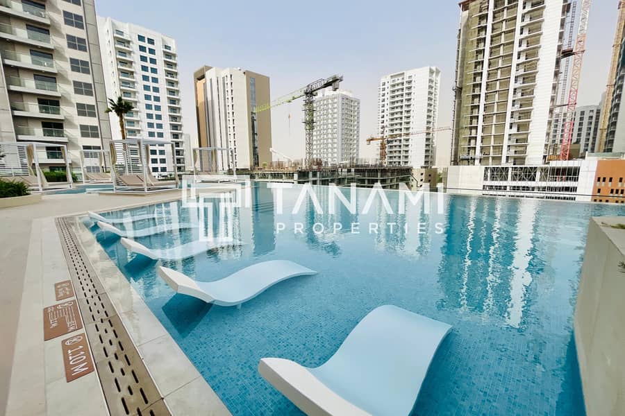 Private Pool | High Floor | Burj Khalifa View Private Pool | High Floor | Burj Khalifa View