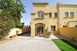 فیلا في الينابيع 10،الينابيع 2 غرف 4000000 درهم - 13310948