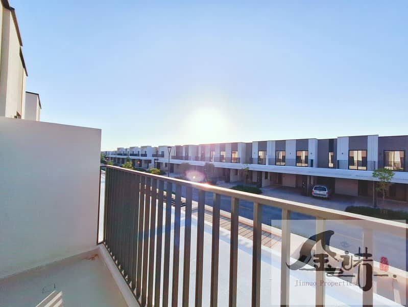 Prime Location| Family Community | Well Maintained | 3BR+M