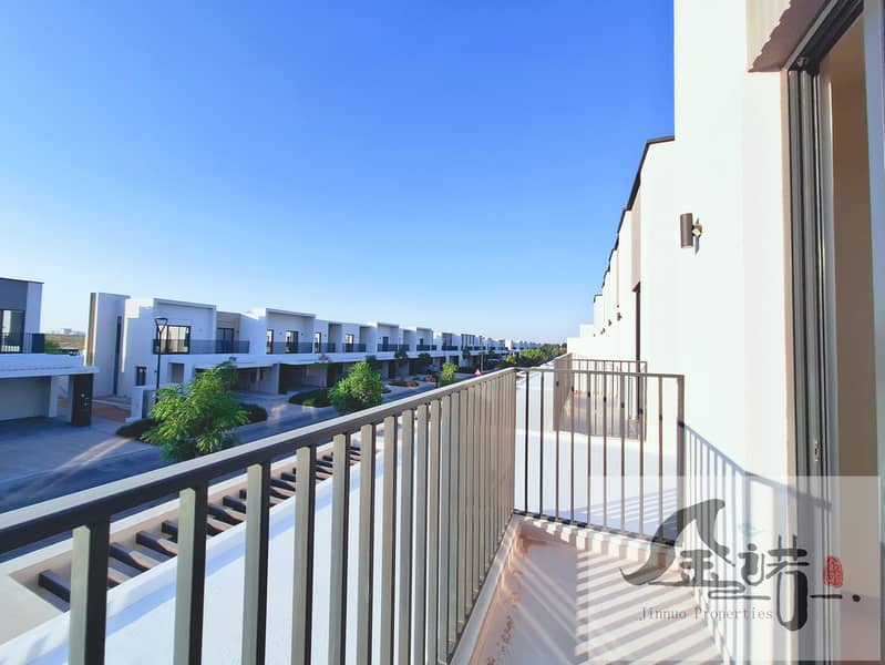 Prime Location| Family Community | Well Maintained | 3BR+M