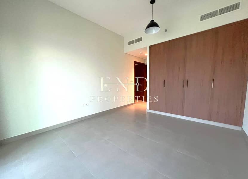 New Build | Steps to Metro | Vacant | Call NOW - Image 8