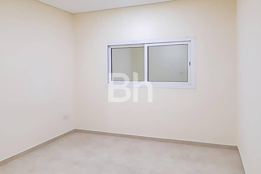 Accessible Floor | Spacious 3-Bed | Indoor Pool