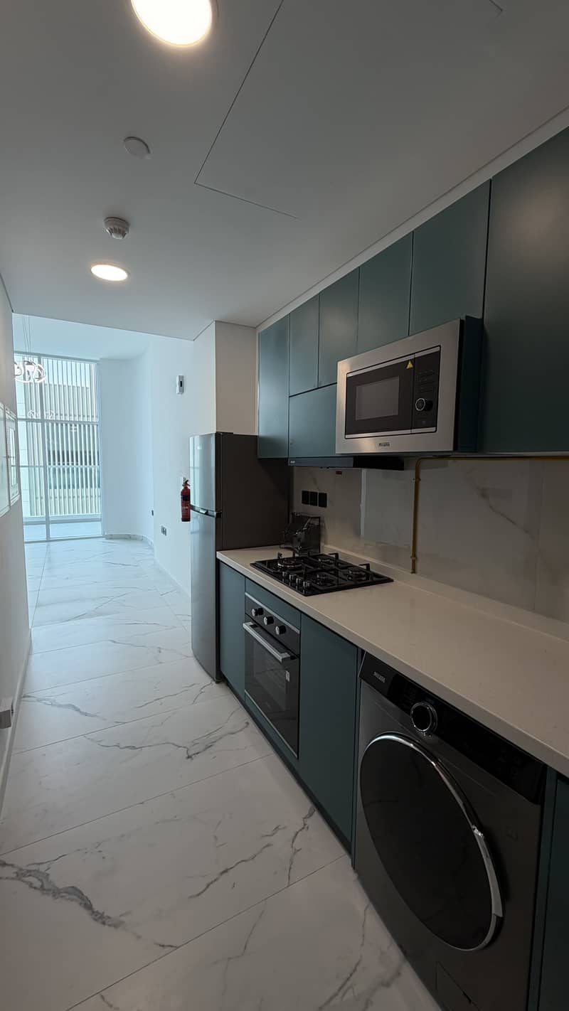 Brand New Studio | High floor