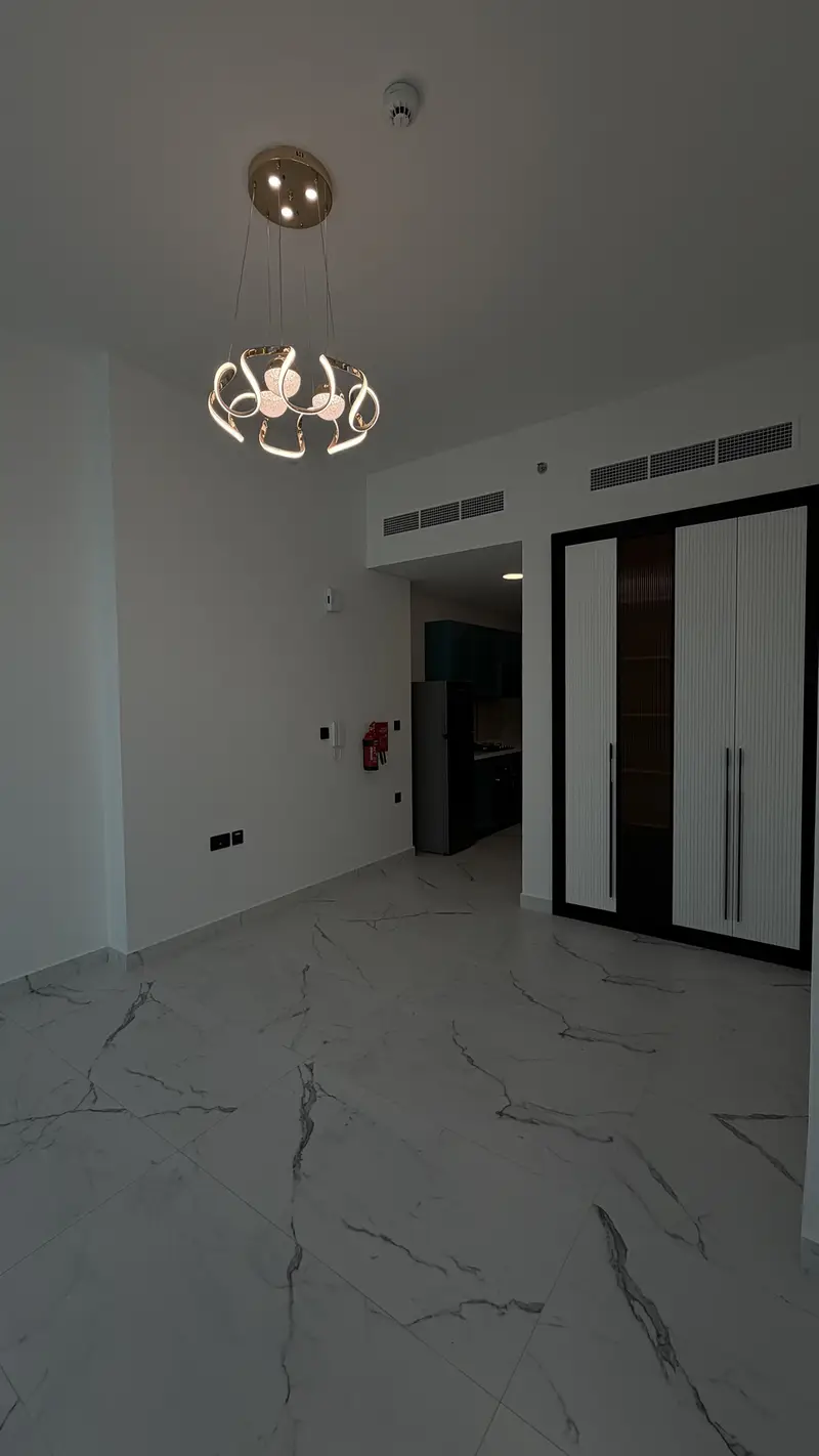 Brand New Studio | High floor