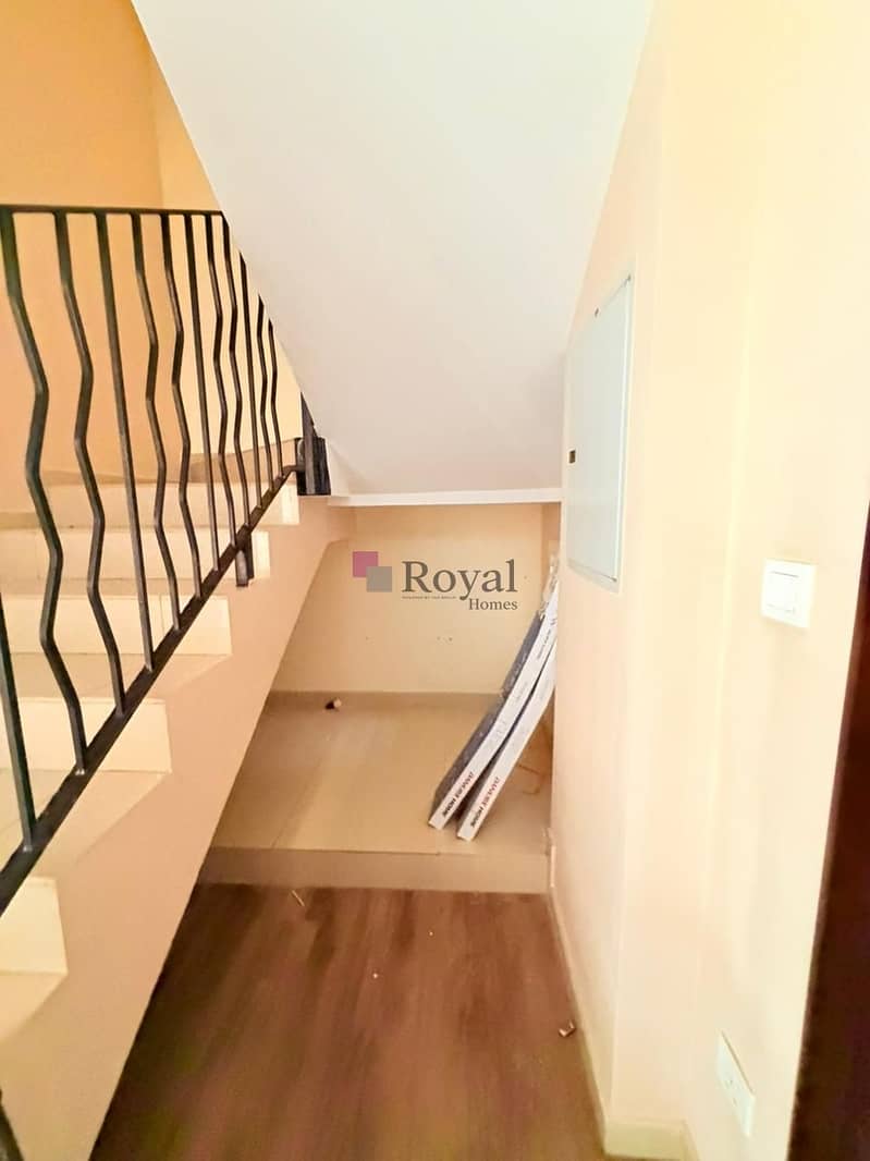 5 WhatsApp Image 2025-11-03 at 12.16. 54 PM (1). jpeg