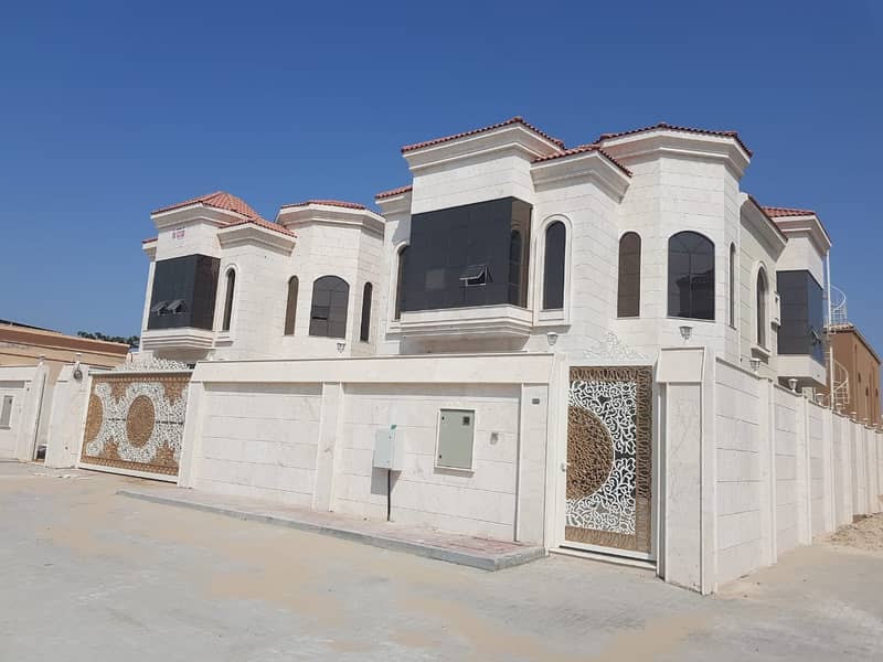 Villa for sale Super Deluxe finishes with water, electricity and swimming pool freehold for all nationalities