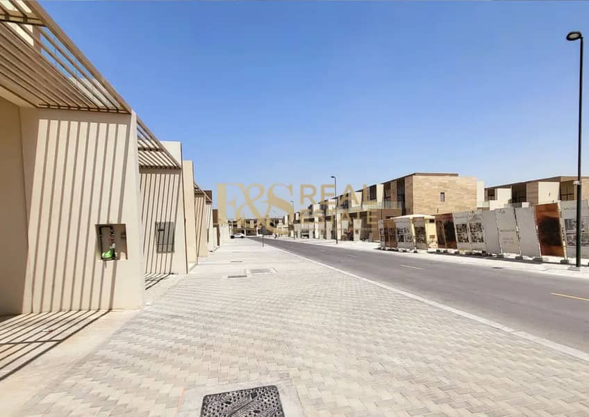 Park View | Vacant | 4 Bedroom + Maid | Corner Unit | Modern Design - Image 15